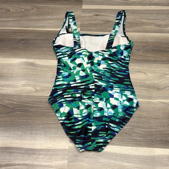 🏴Speedo Chic Multicolor Swimsuit size 10 - Picture 5 of 7